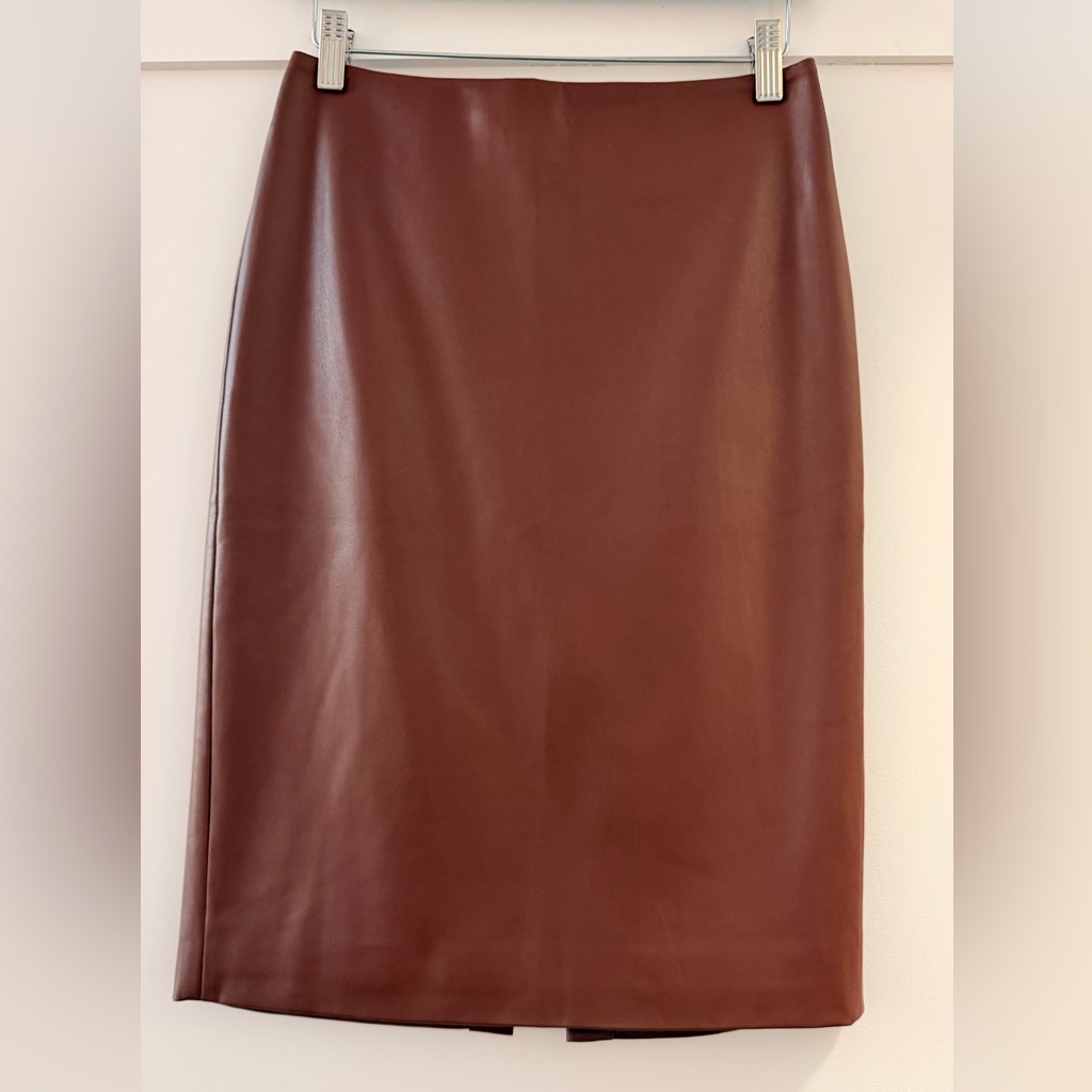 Theory Faux Leather Skirt In Cognac Color - Size 0- Brand New